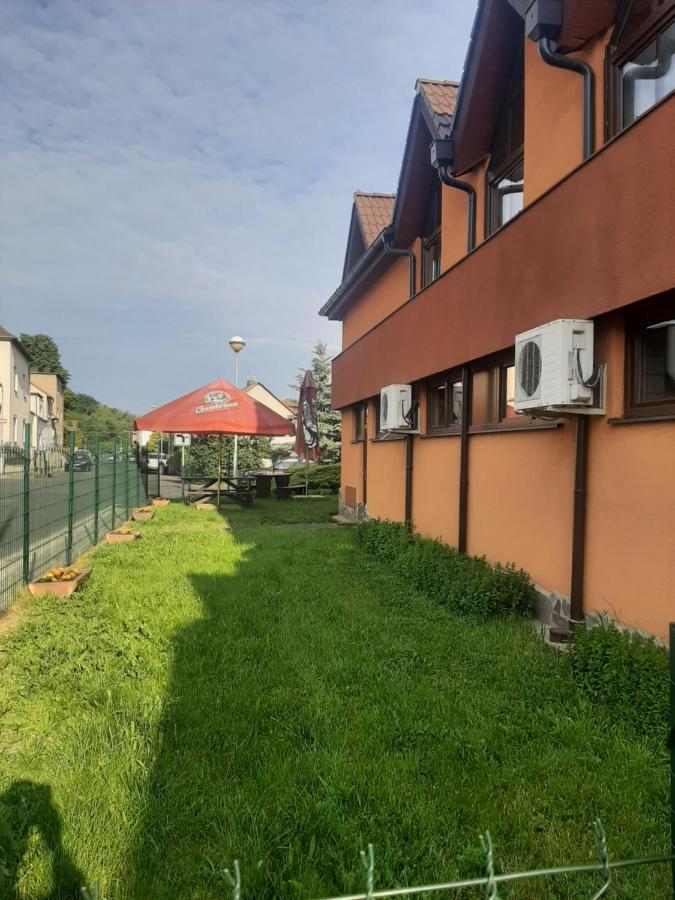 Garni Hotel Asas*** 莫斯特 外观 照片