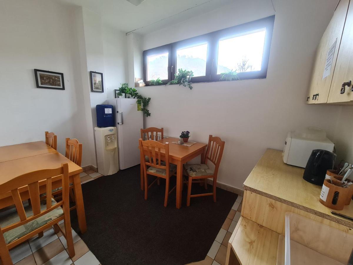 Garni Hotel Asas*** 莫斯特 外观 照片