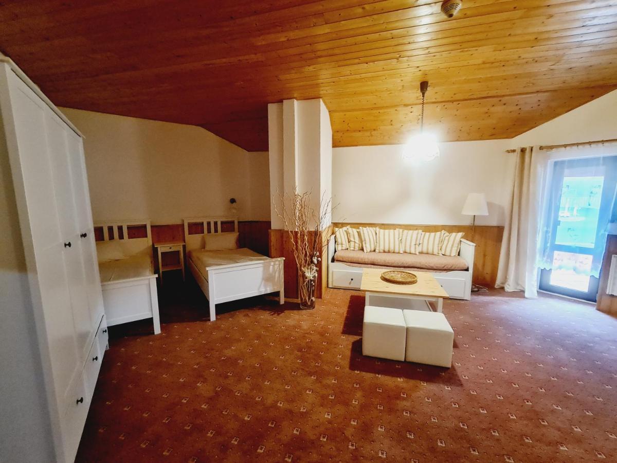 Garni Hotel Asas*** 莫斯特 外观 照片