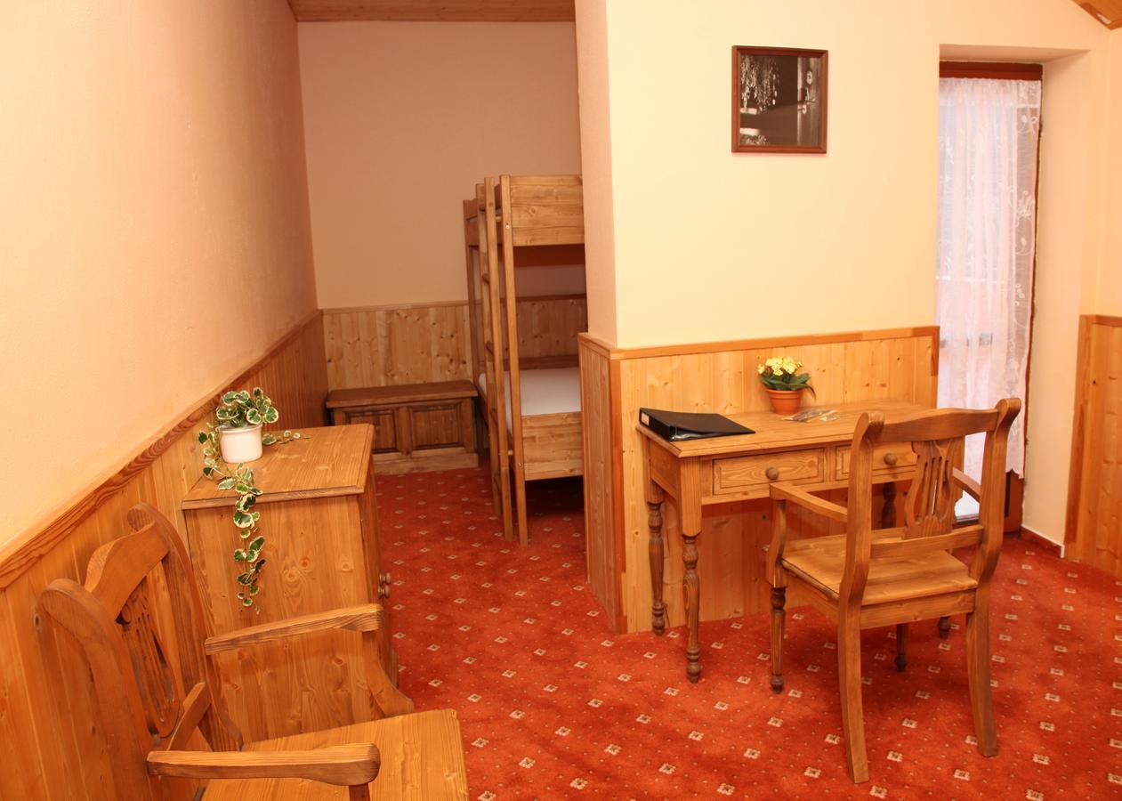 Garni Hotel Asas*** 莫斯特 外观 照片