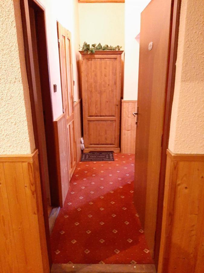 Garni Hotel Asas*** 莫斯特 外观 照片