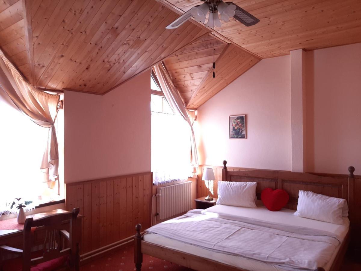 Garni Hotel Asas*** 莫斯特 外观 照片
