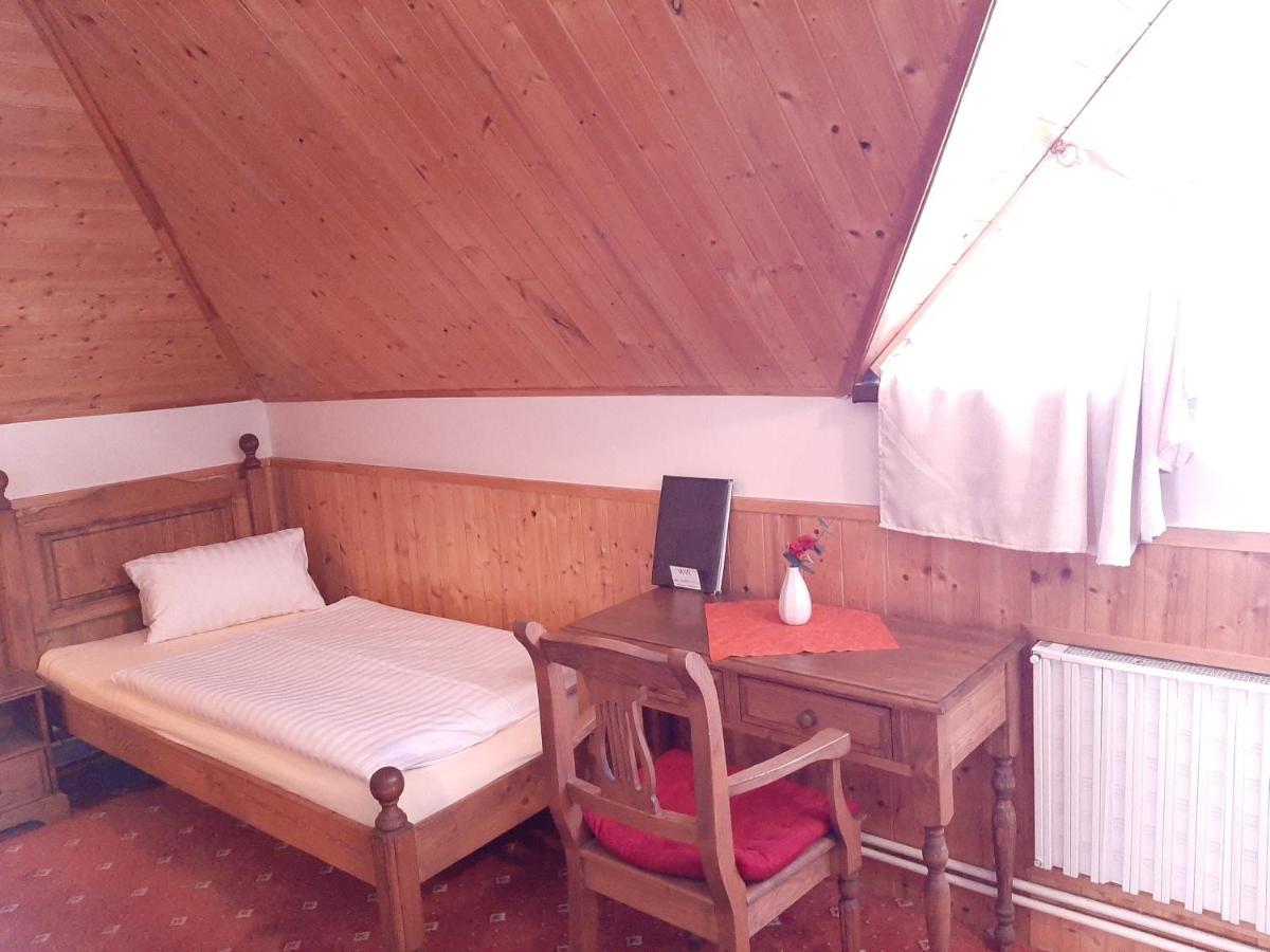 Garni Hotel Asas*** 莫斯特 外观 照片