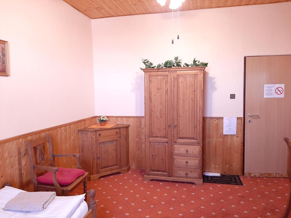 Garni Hotel Asas*** 莫斯特 外观 照片