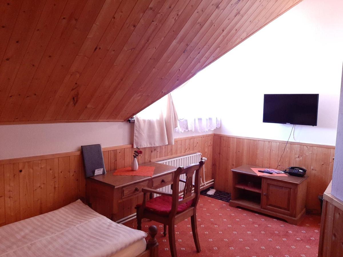 Garni Hotel Asas*** 莫斯特 外观 照片
